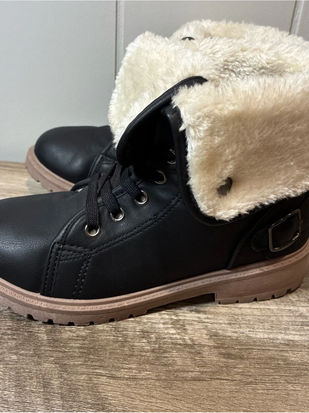 Olivia Miller Gorpcore Sherpa Lined Fashion Hiking Boots Sz 6 Black Preppy Y2K